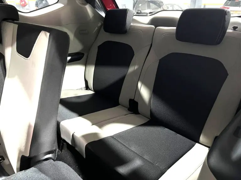 109d3f9a-7549-4a40-8b09-17bce25b0f7b