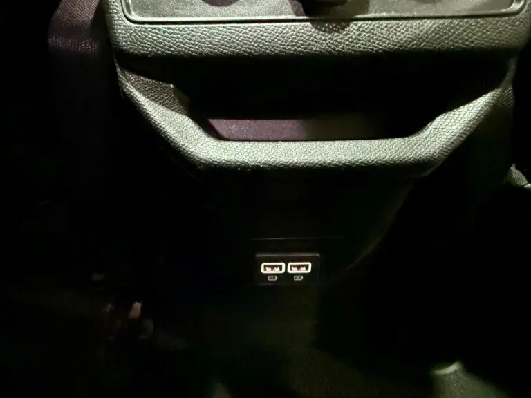 636f9a1b-f9e5-40cf-bb4d-43b5905170a8