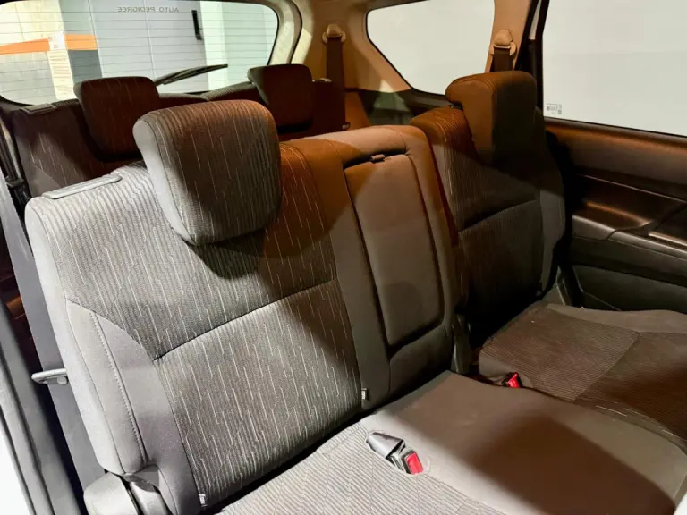 838b53db-e823-48a2-a6b6-d51a7d589a0f