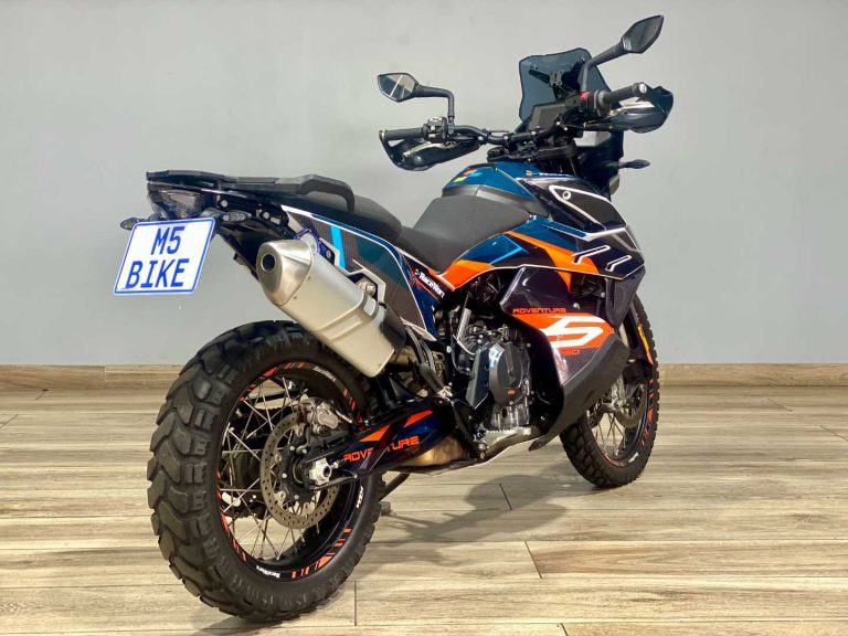 3b05f24f-f81d-4eb7-bc50-0f9a1f6900e4