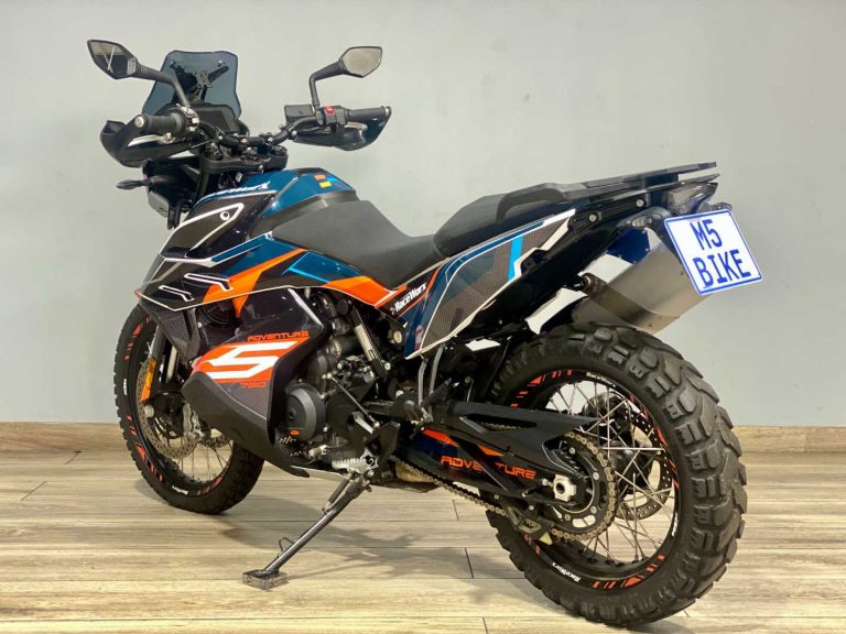 8e7b0489-4e64-43e6-b985-4bf05b9b0786