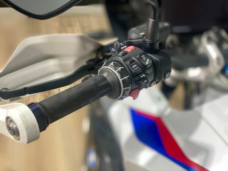 d2f0c4ed-686f-4ab1-8185-dc228ee0d0bb