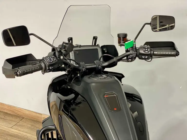 086df752-0c2e-4d35-ba40-8b9968d1e7a7