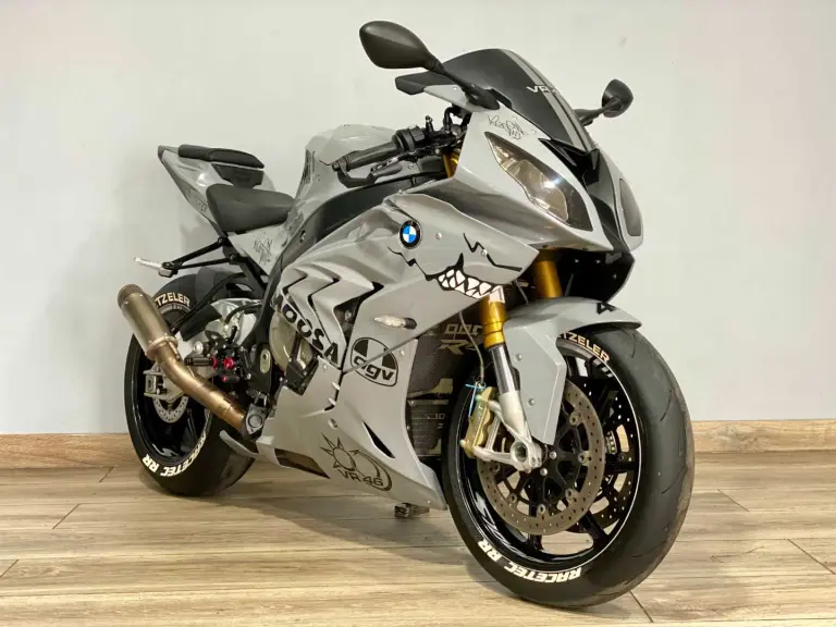 0e9aab5a-cdd5-48b8-96d0-d6bc7323ca6f