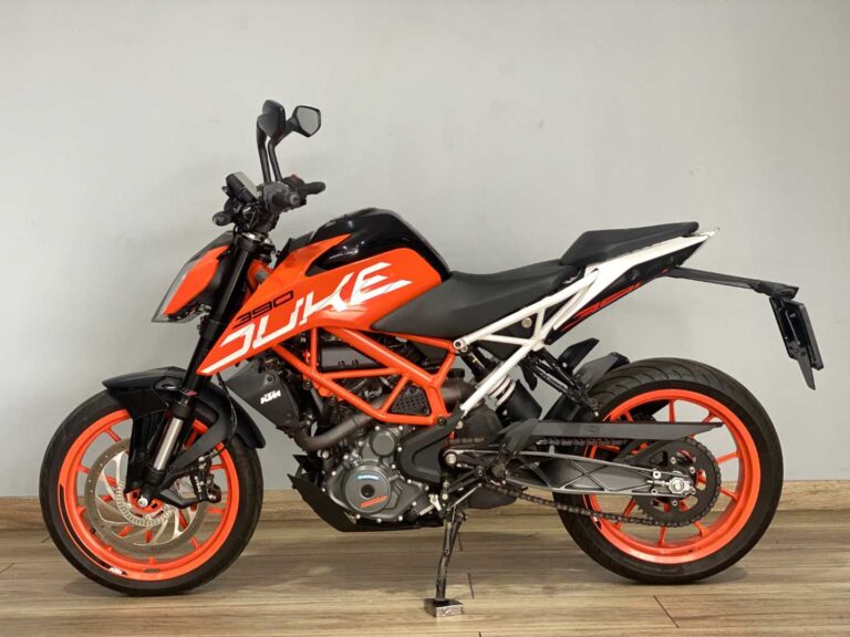 21c84dc2-5cab-4a54-b62e-170af00565cb