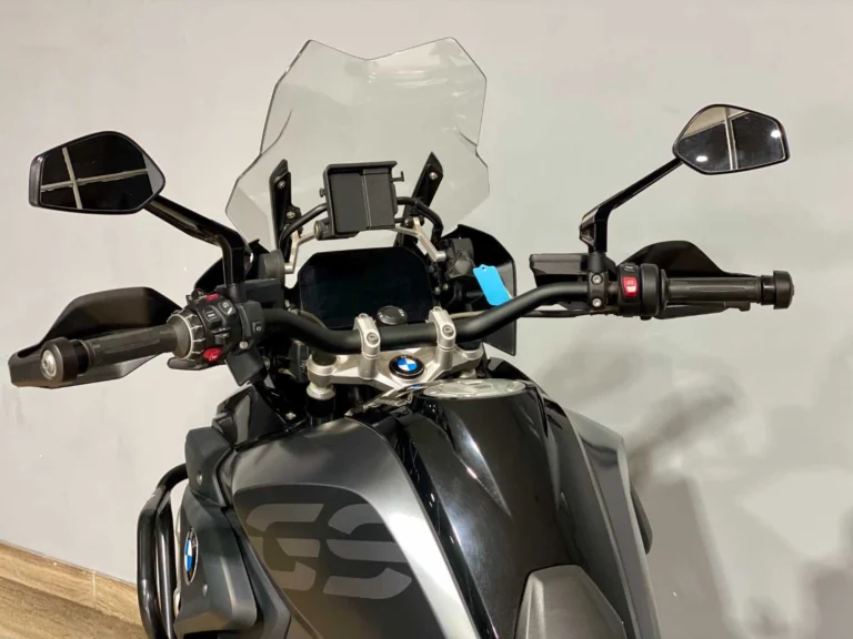 3337e2a5-2d79-4298-80f2-93d50ecbc737