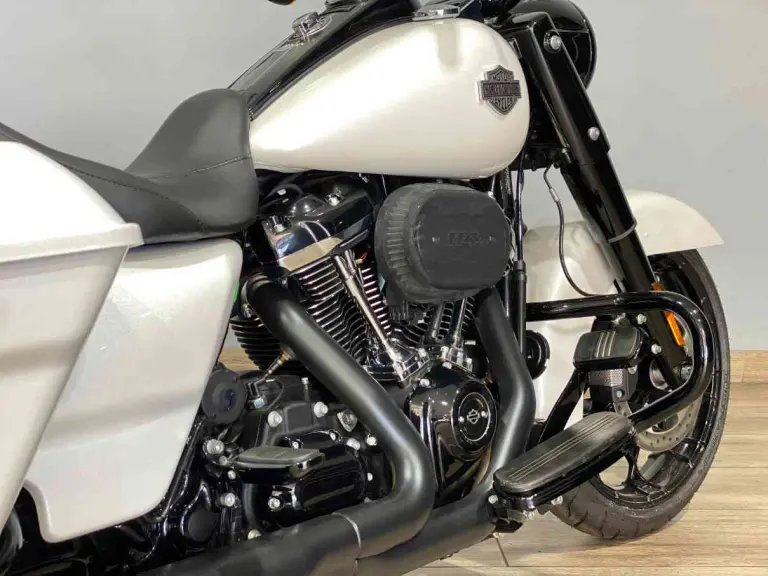 3aae43cb-98d6-433c-8712-5752bd0e9932