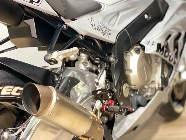 74fab951-a2d2-41ef-9ad9-be2db889033e