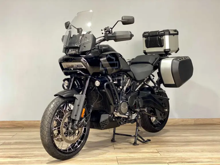 7958ff64-ac1e-4fb3-ac51-787a511bd2f1