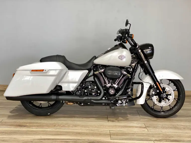 7dd43a92-27a0-44bc-9bc0-3914ff4bea63