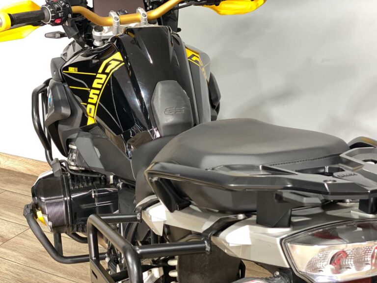 8cbc727e-63b2-4ef0-b9b0-6c8a3d8379f2