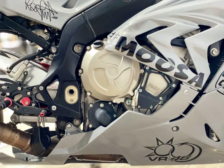 8d0aea88-9bd2-4112-af9c-e9bf2b29fad4