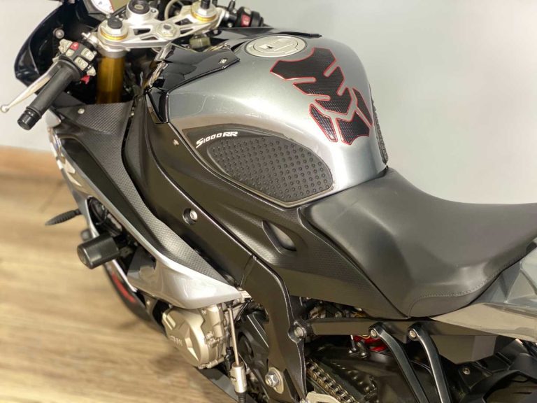 988c38dd-b74e-4b50-8bf4-3857e28a9fb2