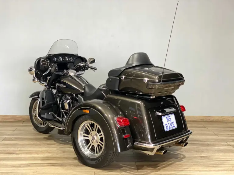 a4b44870-8034-4113-980a-78c4b49c9023