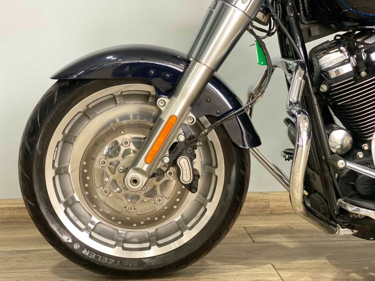 a7701214-c8d7-4af8-9976-640fdb287120