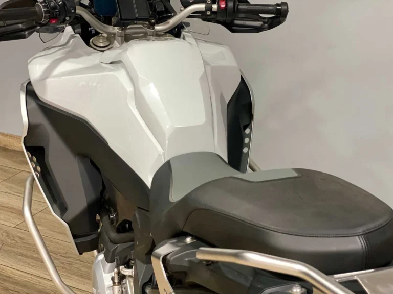 a9c80597-5365-448f-bb67-bb1bcb3f9cf9