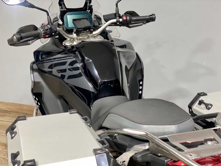 c8853ca0-4399-4beb-ad5b-4ab5629ca572