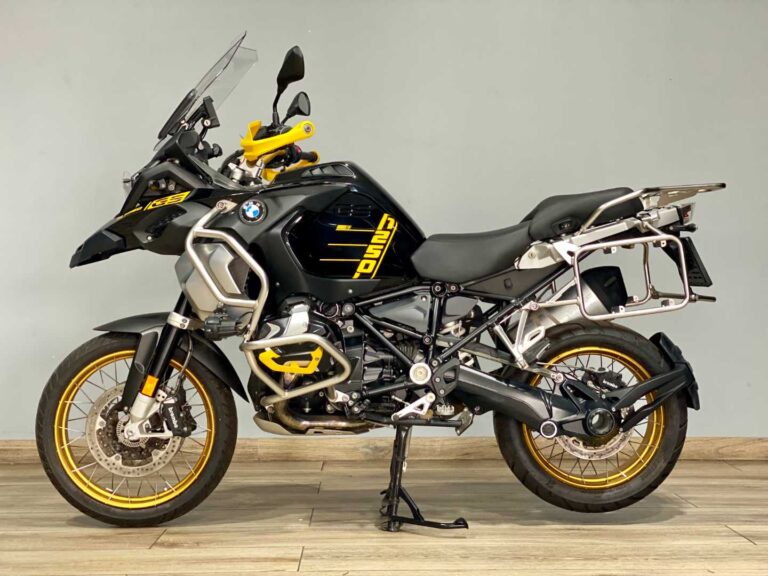 ef35437d-bdf4-4b94-9ad3-057030cad68f