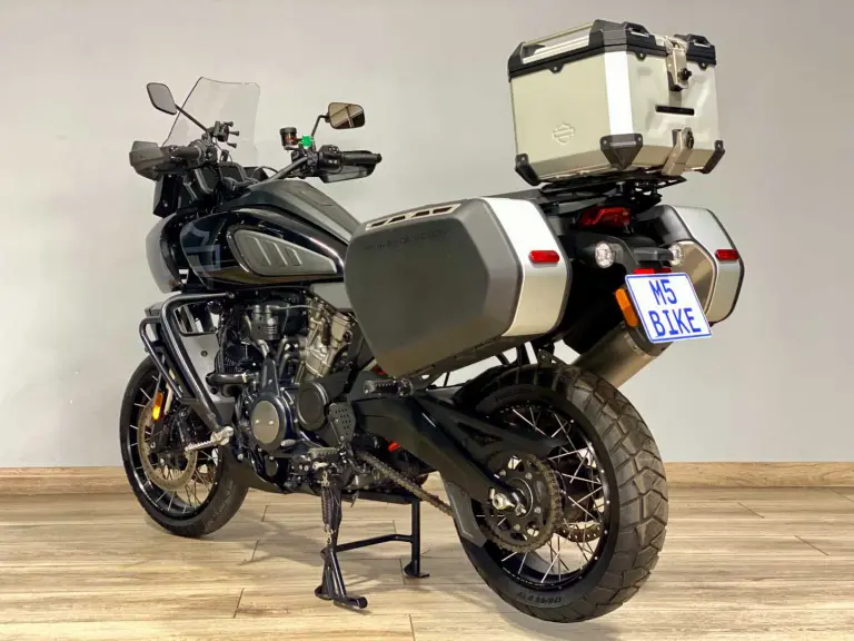 f5af1483-5d26-450d-93fa-a9cdacf102fd