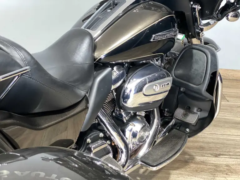 f87cc112-22d1-4f1c-8110-3e1153273a0d