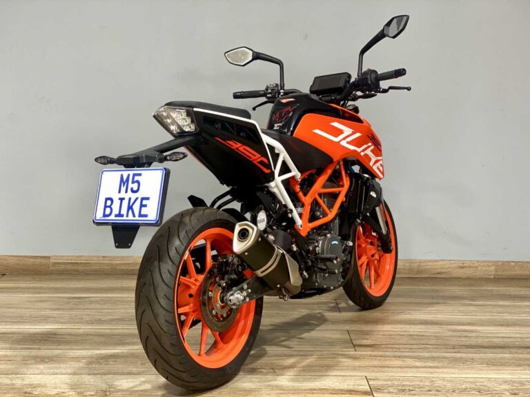 fb549521-d124-4c5a-b210-8ea79478b479