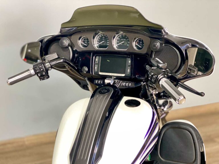 21f60fd7-b128-4d32-b020-37c114786b6d