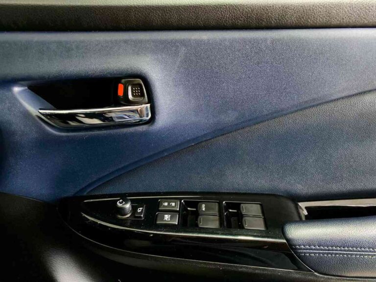 5f2fb245-f559-4eeb-bcdd-3150fbf3f1b2