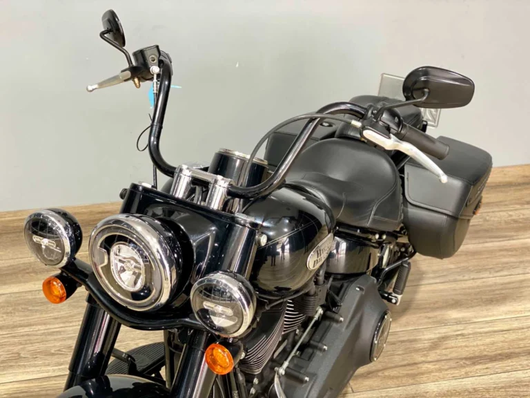 9b7da35f-43a6-41d7-9871-91128885cbd8