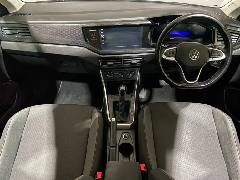 b7f1063e-7c89-445c-bf47-15b7d18dd363