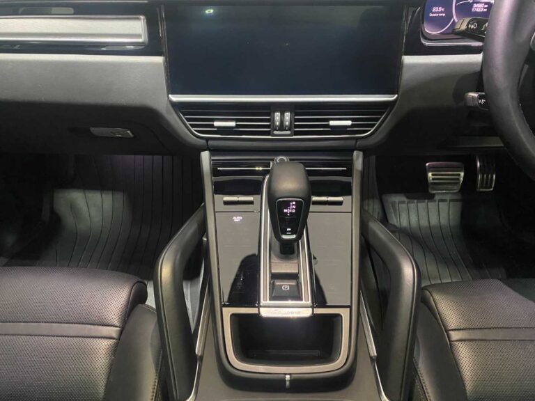 b8347411-09b2-4700-af84-4e12089aacba