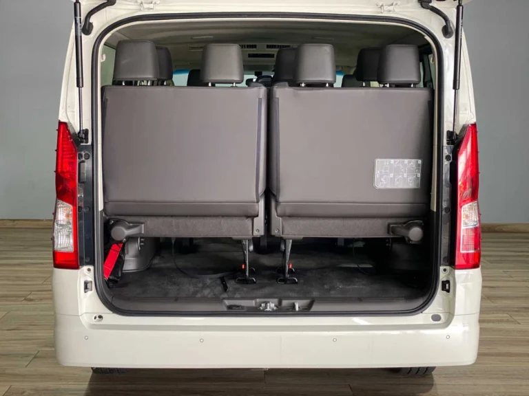 04fde6a8-39ab-4ea7-93eb-1c888d01527b