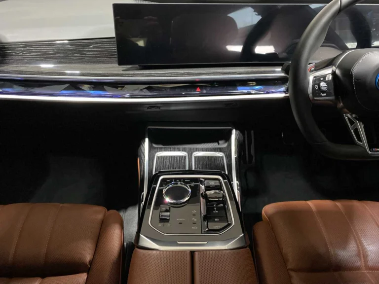 12b76f56-9588-4d03-8a05-46489aa3ea4b