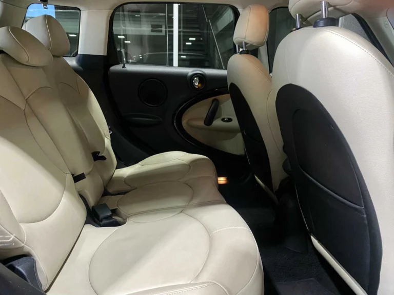 21dba220-83af-4e5c-abae-3b18606de965