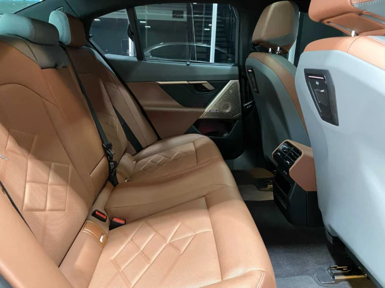 4ac1dbf7-f951-4513-8896-60d42bc0081a