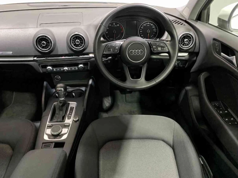 50a50000-756f-4809-bfa0-9c9b29959a4a