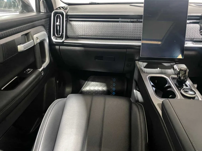 51f3a15f-325b-4a5d-91d8-06e59df1f025