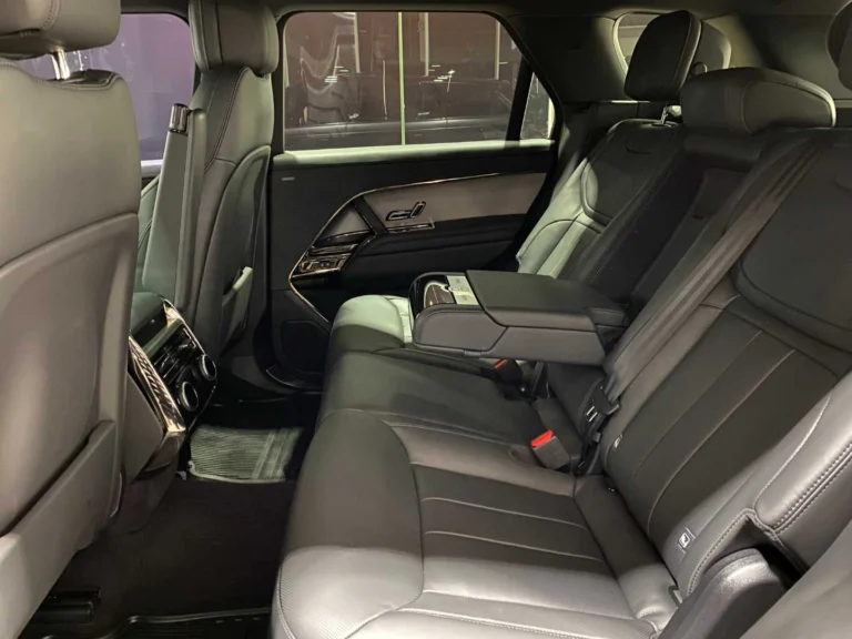 6630e95b-92c3-4fba-9244-785c97311cef