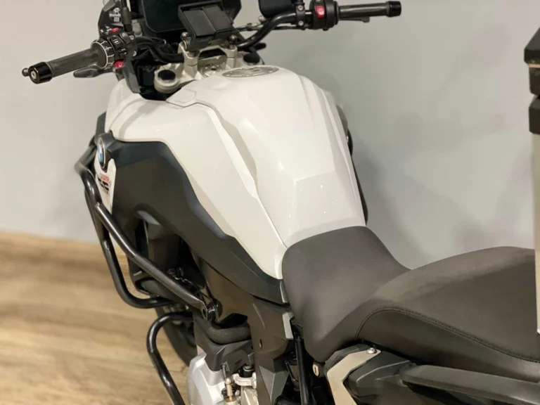 9dd5f9e4-5d22-47db-b8a0-48d94a3f6c02