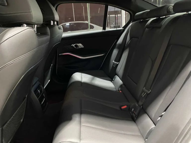 a318518b-b33b-4b46-b305-37c9a167257b