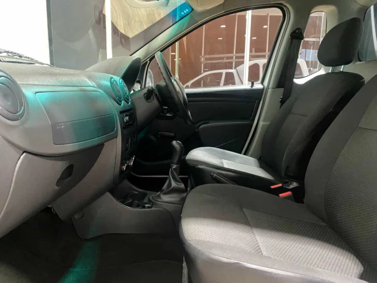 a476cd41-f4f0-402e-b374-58402f39d3ba