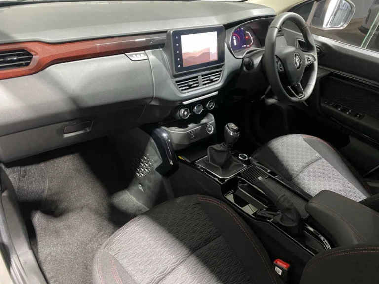 a4da1035-3f93-4e42-aad5-686cd54a65c0