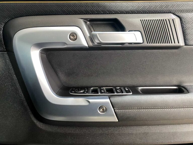 a513d125-2e3e-48db-9945-4df50301c614