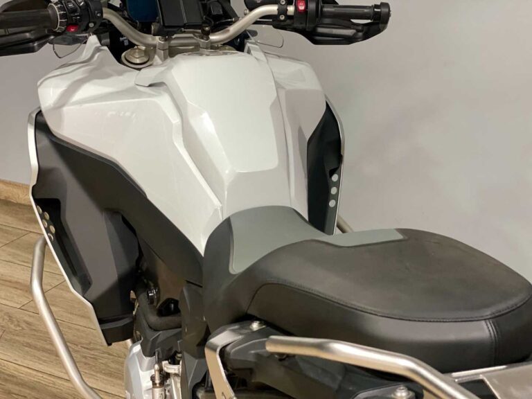 a9c80597-5365-448f-bb67-bb1bcb3f9cf9