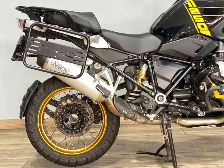 aeca204c-7ad9-48c4-a3db-ef672febb379