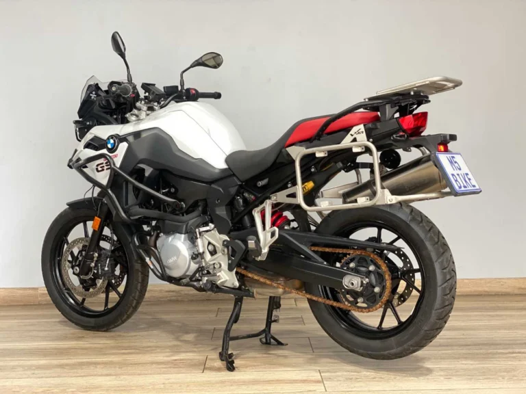 b1c9f5af-00e1-4e1f-8e93-845d02c9f749