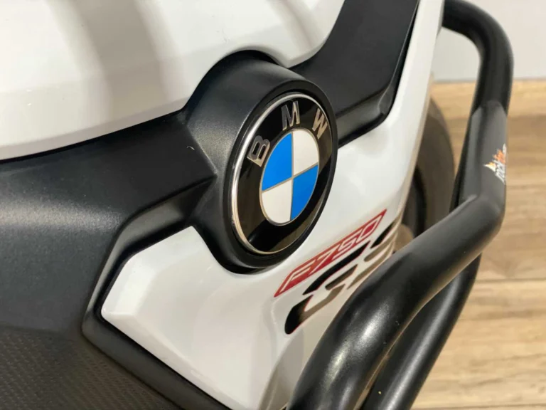 b813cac9-28e2-4877-9433-4eb6972b09e1