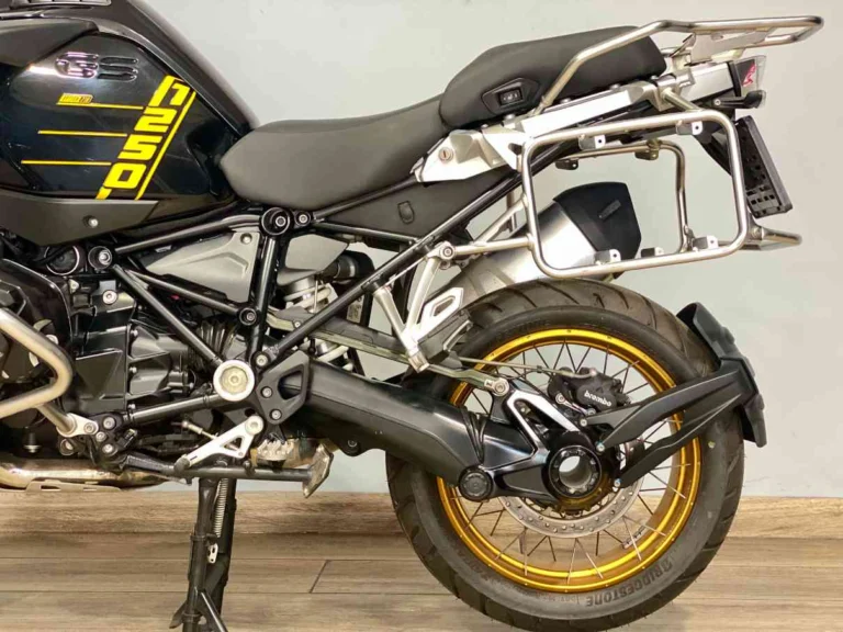 cd18c926-c3da-4cf4-877b-20e8c36326be