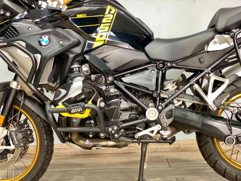 df05744e-5b3a-40ef-9477-e2ce26c6ade7