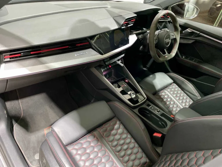 f8295b83-02ee-445b-b79c-4d9f0568d171