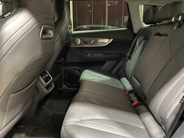 13bda560-c3a5-45ac-836e-e78d53254a2d